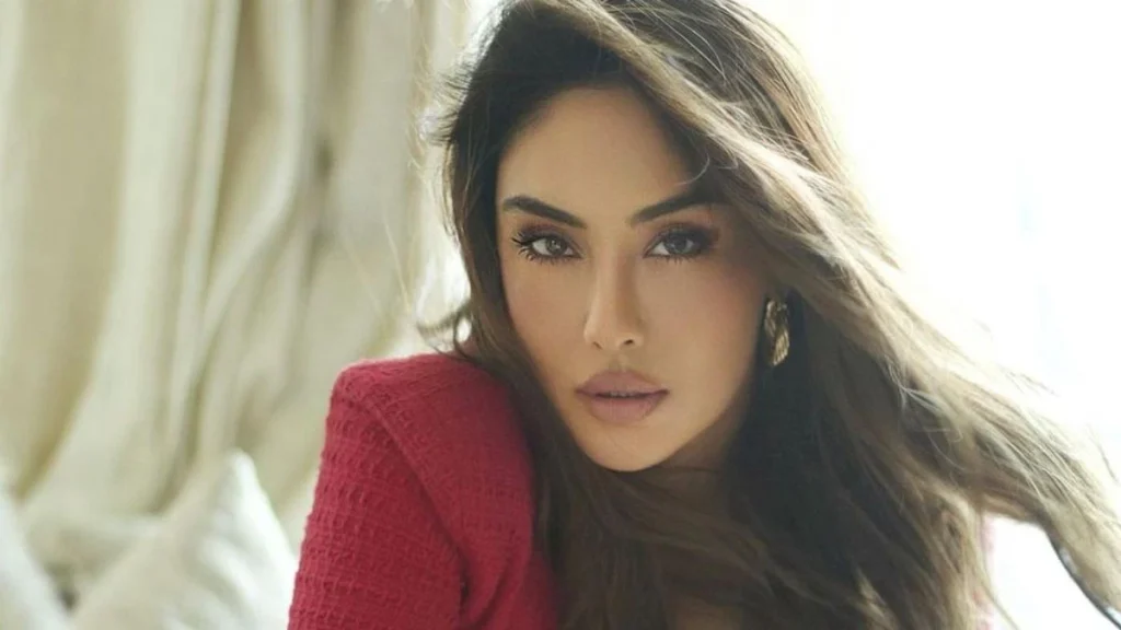 टीना ठडानी ने बताए फिटनेस और ग्लोइंग स्किन के राज, ऋतिक रोशन की अनुशासन की तारीफ