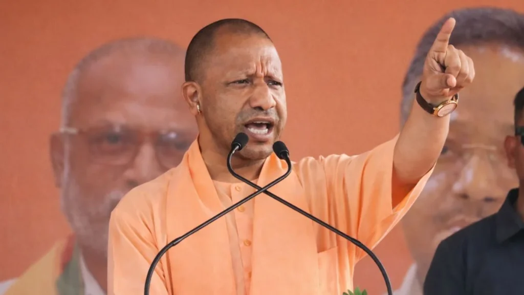 बंगाल चुनाव प्रचार के अंतिम दिन हुगली में गरजे योगी आदित्यनाथ, TMC सरकार पर कानून व्यवस्था और विकास को लेकर तीखा हमला