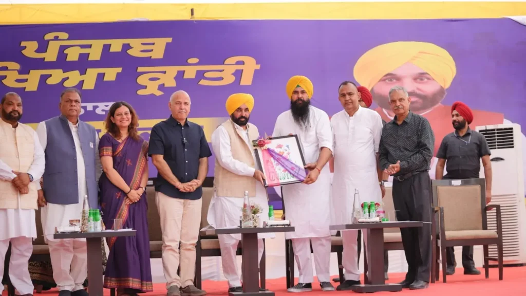 पंजाब ने शिक्षा में रचा इतिहास, नीति आयोग की रिपोर्ट में केरल को पीछे छोड़ बना देश का सर्वश्रेष्ठ राज्य
