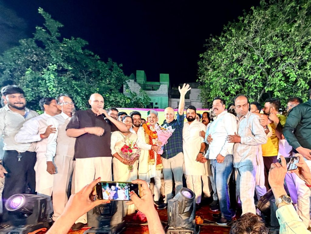 Manish Sisodia पहुंचे दिल्ली के सामूहिक विवाह समारोह में, समाजसेवा की पहल को बताया प्रेरणादायक