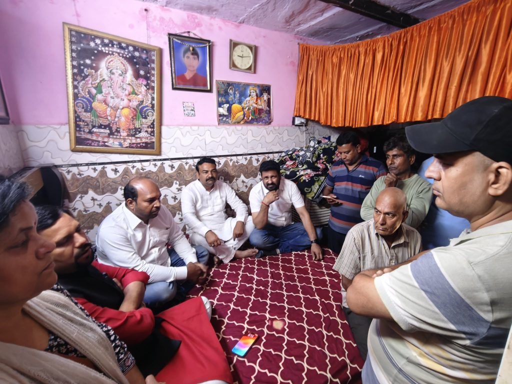 Mukundpur में दर्दनाक हादसा: नाले में गिरने से 2 वर्षीय बच्ची की मौत, लापरवाही पर उठे सवाल