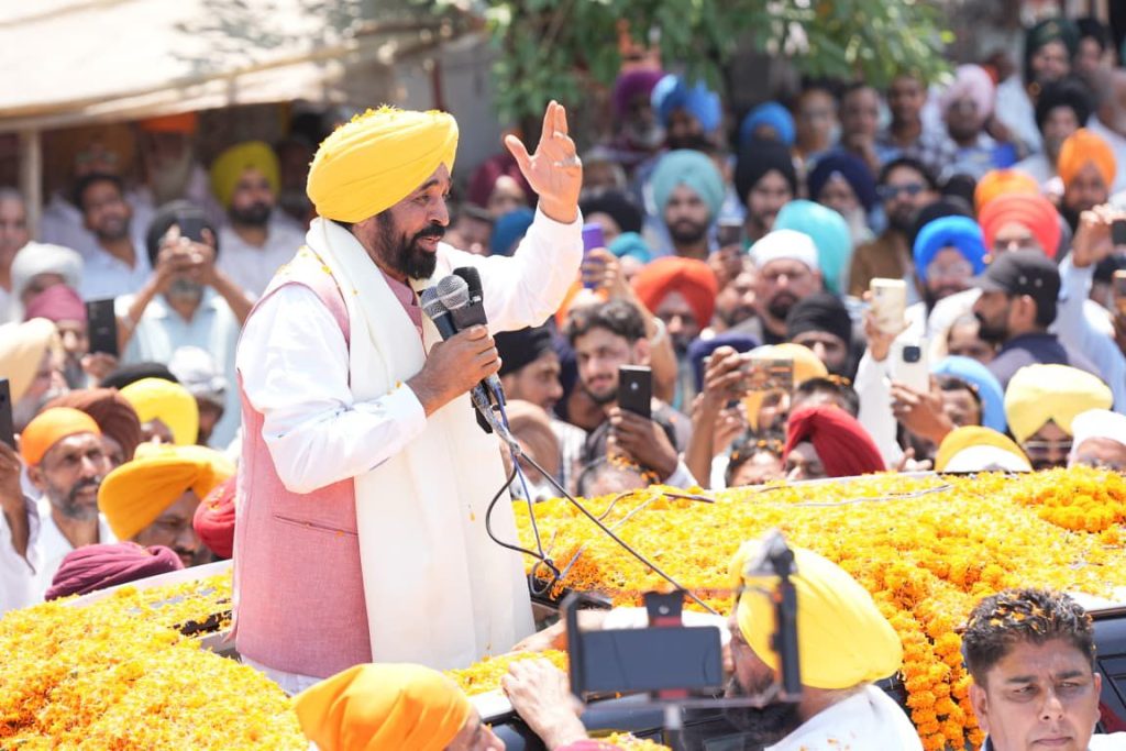 बेअदबी के दोषियों पर सख्त कार्रवाई: मुख्यमंत्री भगवंत मान बोले- दोषियों को बचाने वाले भी जाएंगे जेल