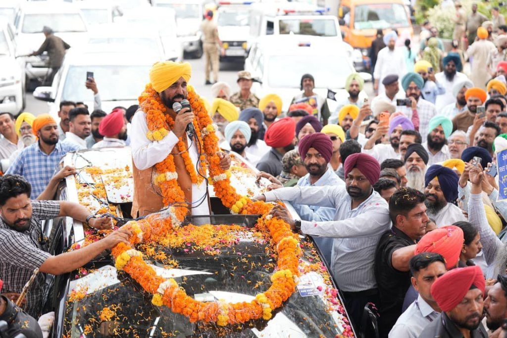 श्री अमृतसर साहिब में शुकराना यात्रा का भव्य स्वागत, दरबार साहिब की मर्यादा और शांति बनाए रखने का संकल्प