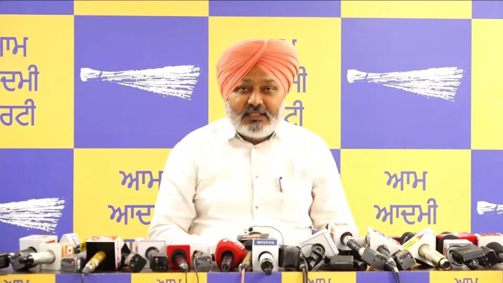हरपाल सिंह चीमा: भाजपा को दिया गया हर वोट महंगे पेट्रोल और डीज़ल के लिए वोट होगा हरपाल सिंह चीमा: भाजपा को दिया गया हर वोट महंगे पेट्रोल और डीज़ल के लिए वोट होगा