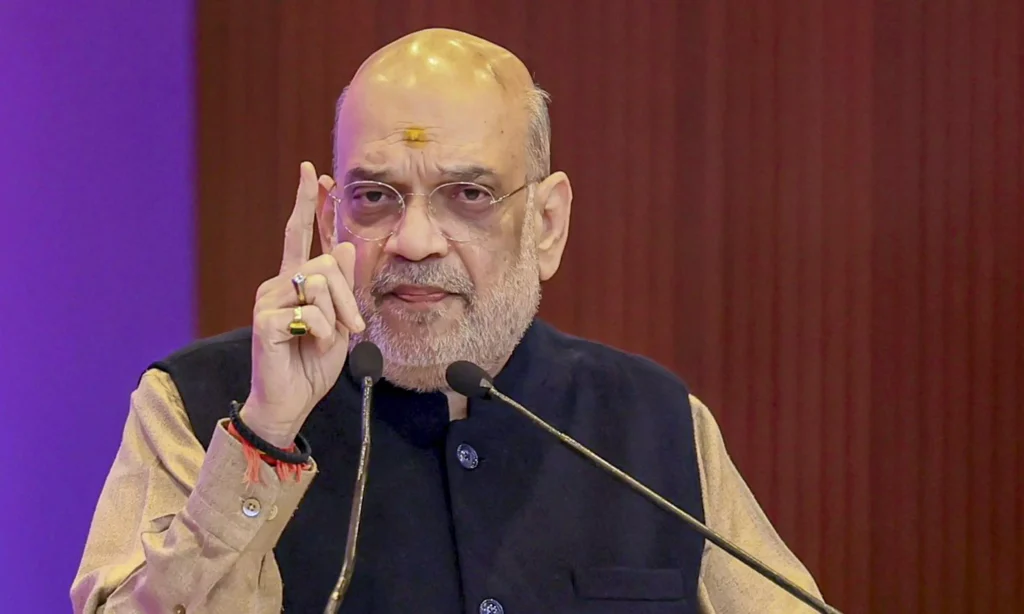 अमित शाह का “घुसपैठिया मुक्त भारत” अभियान: हाई पावर डेमोग्राफी मिशन की तैयारी, BSF को मिल सकती है बड़ी जिम्मेदारी अमित शाह का “घुसपैठिया मुक्त भारत” अभियान: हाई पावर डेमोग्राफी मिशन की तैयारी, BSF को मिल सकती है बड़ी जिम्मेदारी