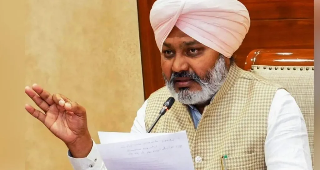 ताइवान ने मार्केट कैपिटलाइजेशन में भारत को पीछे छोड़ा, हरपाल सिंह चीमा ने उठाए आर्थिक नीतियों पर सवाल ताइवान ने मार्केट कैपिटलाइजेशन में भारत को पीछे छोड़ा, हरपाल सिंह चीमा ने उठाए आर्थिक नीतियों पर सवाल