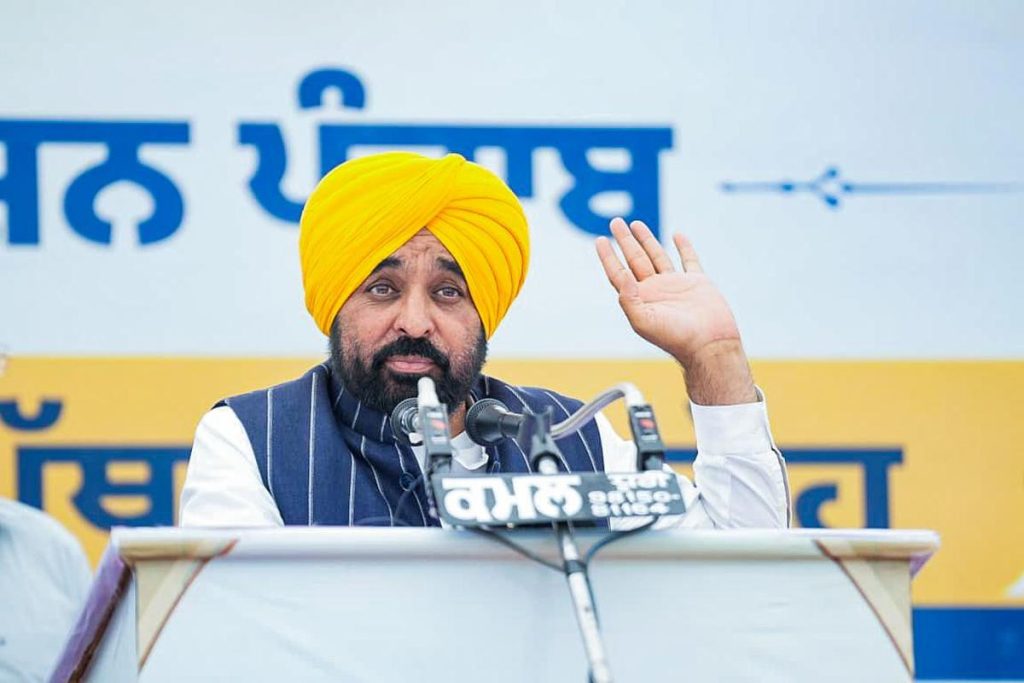 मान सरकार ने शुरू किया भारत का सबसे बड़ा स्कूल आधारित मासिक धर्म स्वास्थ्य शिक्षा कार्यक्रम मान सरकार ने शुरू किया भारत का सबसे बड़ा स्कूल आधारित मासिक धर्म स्वास्थ्य शिक्षा कार्यक्रम