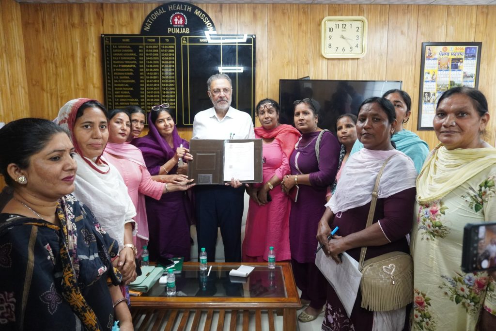 ASHA कार्यकर्ताओं के लिए बड़ी राहत: राज्य सरकार ने लॉन्च किया जीवन और दुर्घटना बीमा कवर, मिलेगा ₹30 लाख तक का लाभ