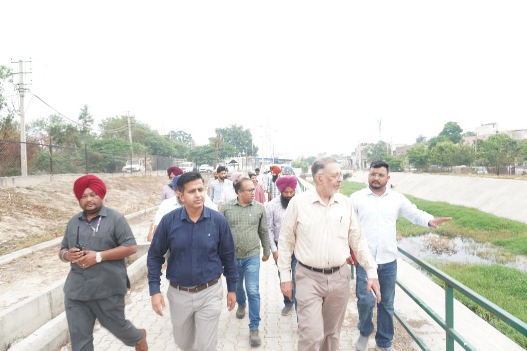 मान सरकार ने पटियाला में ड्रेनेज सिस्टम सुधार कार्यों में तेजी लाई, जलभराव समस्या के स्थायी समाधान की दिशा में बड़ा कदम मान सरकार ने पटियाला में ड्रेनेज सिस्टम सुधार कार्यों में तेजी लाई, जलभराव समस्या के स्थायी समाधान की दिशा में बड़ा कदम