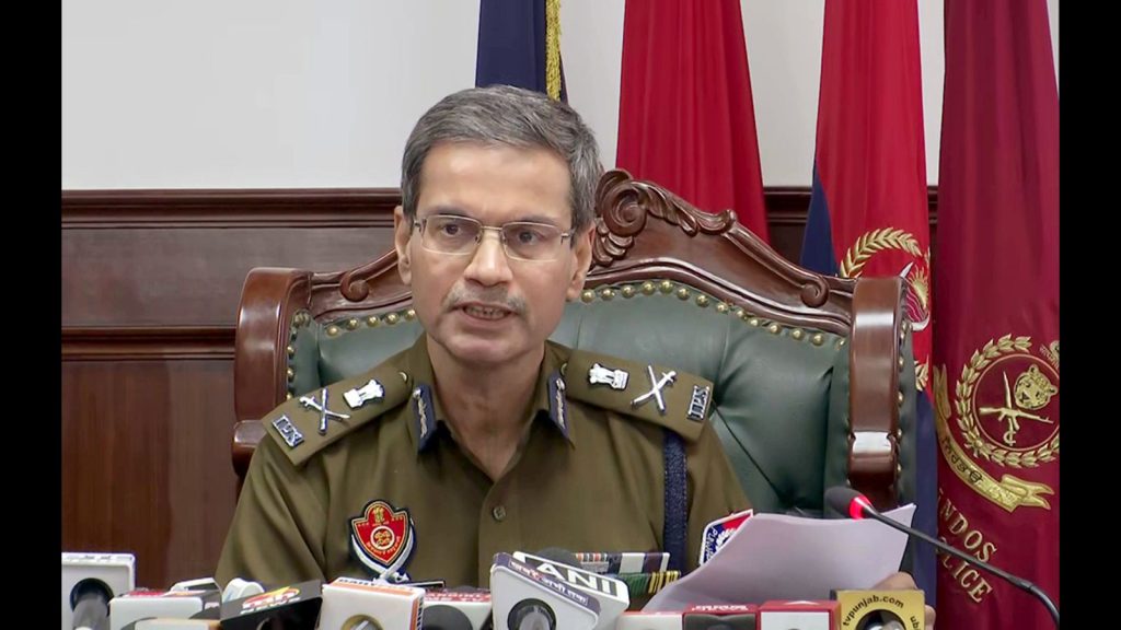 एंटी गैंग्स्टर टास्क फोर्स द्वारा गैंग्स्टर नेटवर्कों को बड़ा झटका; ‘गैंग्स्टरां ‘ते वार’ अभियान के तहत 152 दिनों में 713 अवैध हथियार बरामद एंटी गैंग्स्टर टास्क फोर्स द्वारा गैंग्स्टर नेटवर्कों को बड़ा झटका; 'गैंग्स्टरां ‘ते वार’ अभियान के तहत 152 दिनों में 713 अवैध हथियार बरामद