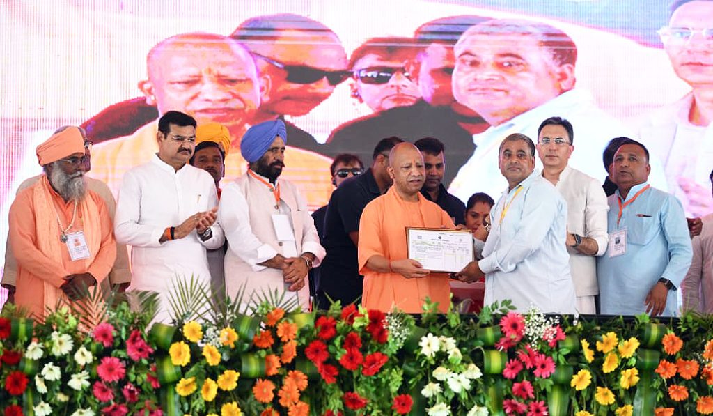 मुख्यमंत्री योगी आदित्यनाथ ने पीलीभीत में ₹569 करोड़ से अधिक की विकास परियोजनाओं का किया लोकार्पण और शिलान्यास