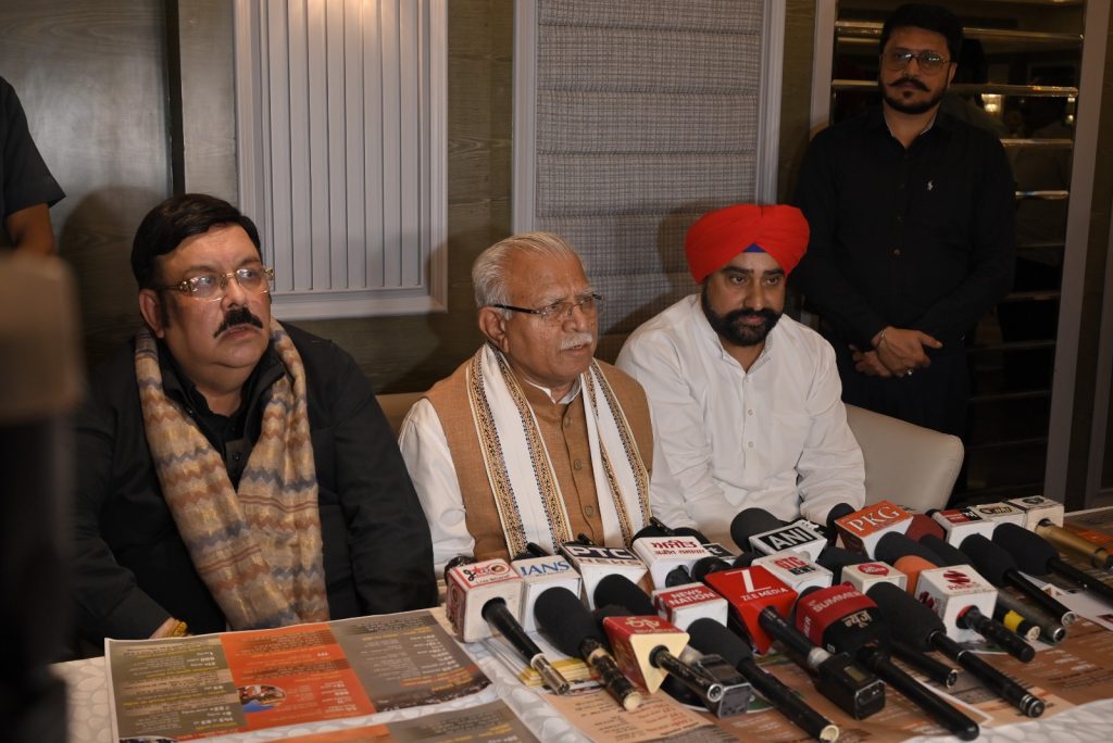 अमृतसर में प्रेस वार्ता: मनोहर लाल खट्टर ने मोदी सरकार के 12 वर्षों की उपलब्धियों को बताया ऐतिहासिक