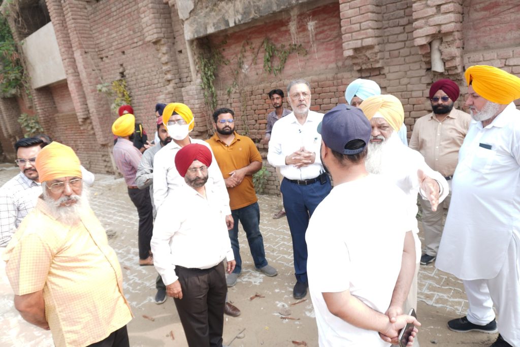 बलबीर सिंह ने पटियाला के विभिन्न इलाकों में सड़क, सीवरेज और सफाई समस्याओं का किया निरीक्षण, त्वरित समाधान के दिए निर्देश