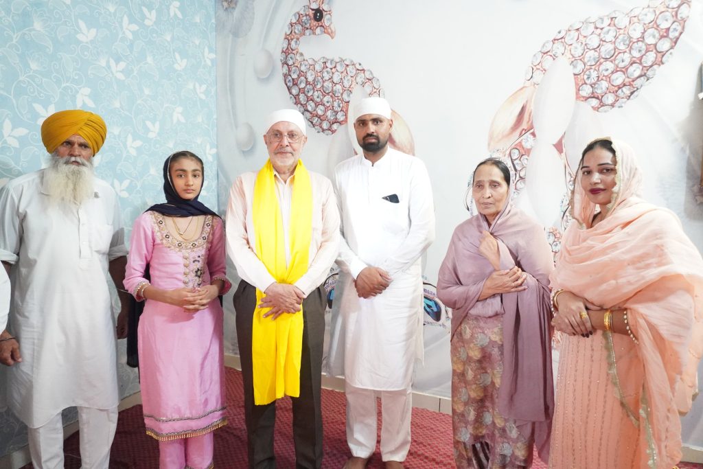 बलबीर सिंह ने पटियाला में धार्मिक समागम में की शिरकत, गुरबाणी के संदेशों पर दिया विशेष बल बलबीर सिंह ने पटियाला में धार्मिक समागम में की शिरकत, गुरबाणी के संदेशों पर दिया विशेष बल