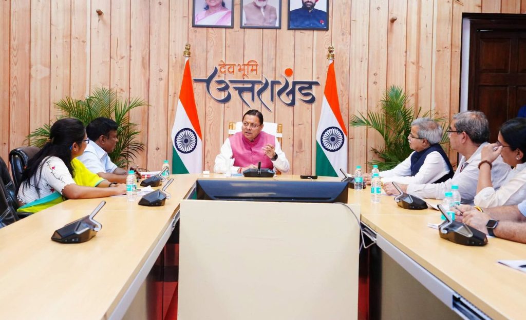 मुख्यमंत्री पुष्कर सिंह धामी ने ऋषिकेश–कर्णप्रयाग रेल परियोजना को तय समय में पूरा करने पर दिया जोर