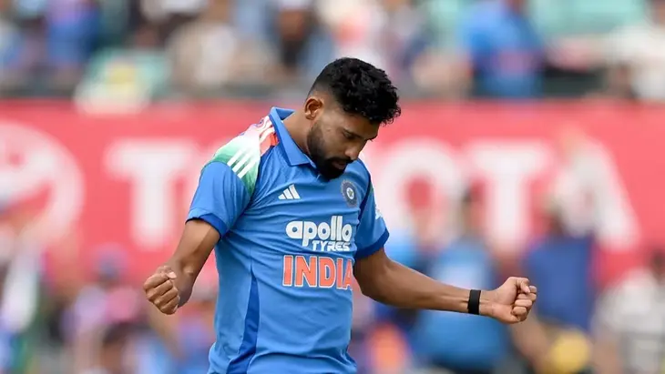 मोहम्मद सिराज टीम से बाहर, BCCI ने प्रसिद्ध कृष्णा को दिया मौका मोहम्मद सिराज टीम से बाहर, BCCI ने प्रसिद्ध कृष्णा को दिया मौका