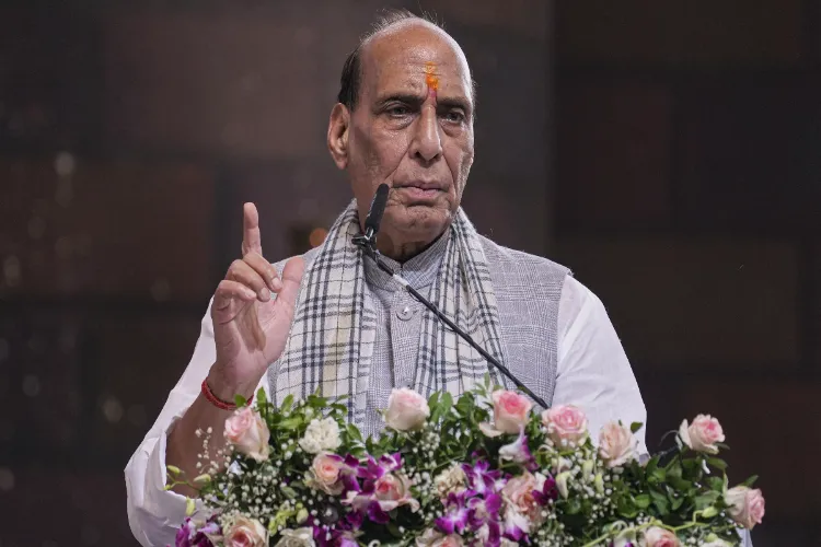 रक्षा मंत्री राजनाथ सिंह का बड़ा बयान: आधुनिक युद्ध के लिए सेना को मानसिक और तकनीकी रूप से रहना होगा तैयार रक्षा मंत्री राजनाथ सिंह का बड़ा बयान: आधुनिक युद्ध के लिए सेना को मानसिक और तकनीकी रूप से रहना होगा तैयार