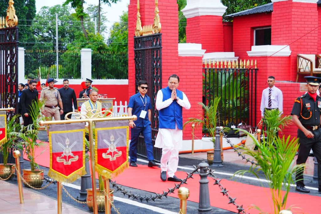 राष्ट्रीय मिलिट्री अकादमी पासिंग आउट परेड में सीएम पुष्कर सिंह धामी हुए शामिल, नव सैन्य अधिकारियों को दी बधाई राष्ट्रीय मिलिट्री अकादमी पासिंग आउट परेड में सीएम पुष्कर सिंह धामी हुए शामिल, नव सैन्य अधिकारियों को दी बधाई