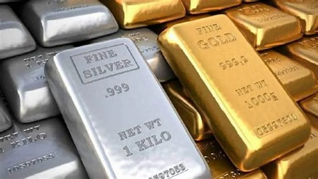 Gold Silver Rate Today: चांदी में जबरदस्त तेजी, सोने के भाव में भी उछाल; MCX पर कीमतें चढ़ीं Gold Silver Rate Today: चांदी में जबरदस्त तेजी, सोने के भाव में भी उछाल; MCX पर कीमतें चढ़ीं
