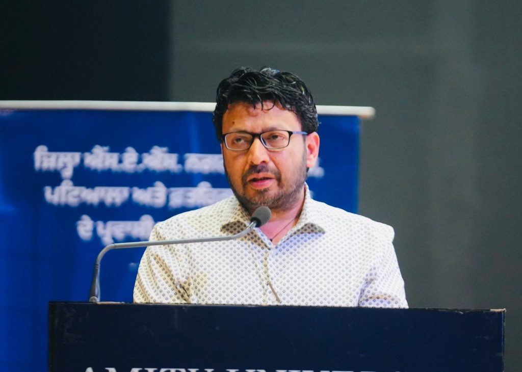 NRI Punjabis Meeting: रवजोत सिंह 8 जुलाई को करेंगे ऑनलाइन बैठक, समस्याओं के समाधान पर रहेगा फोकस