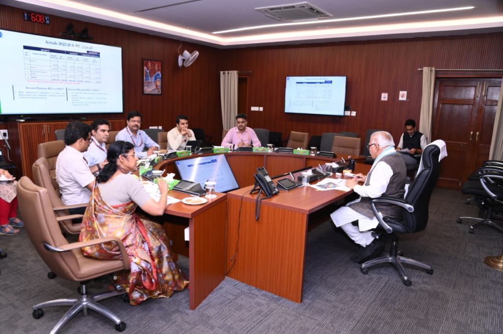 मनोहर लाल ने डीडीए बजट समीक्षा बैठक में विकास परियोजनाओं की प्रगति की समीक्षा की मनोहर लाल ने डीडीए बजट समीक्षा बैठक में विकास परियोजनाओं की प्रगति की समीक्षा की