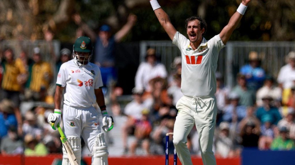 AUS vs BAN 2nd Test: पहले दिन गिरे 18 विकेट, स्टार्क और शोरिफुल इस्लाम ने मचाया कहर