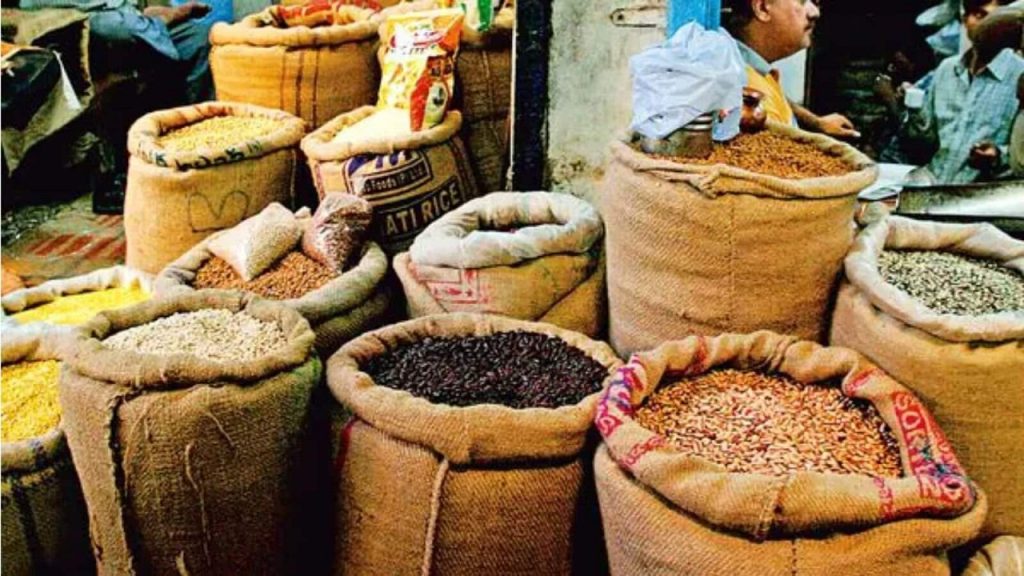Ration Price Hike: तेल, दाल, दूध और चीनी के दाम बढ़े, आम जनता पर महंगाई की मार