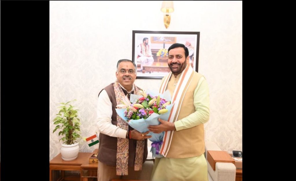 मुख्यमंत्री नायब सिंह सैनी ने तरुण चुघ से की मुलाकात, गुरु रविदास जयंती और ‘हर घर तिरंगा’ अभियान पर हुई चर्चा