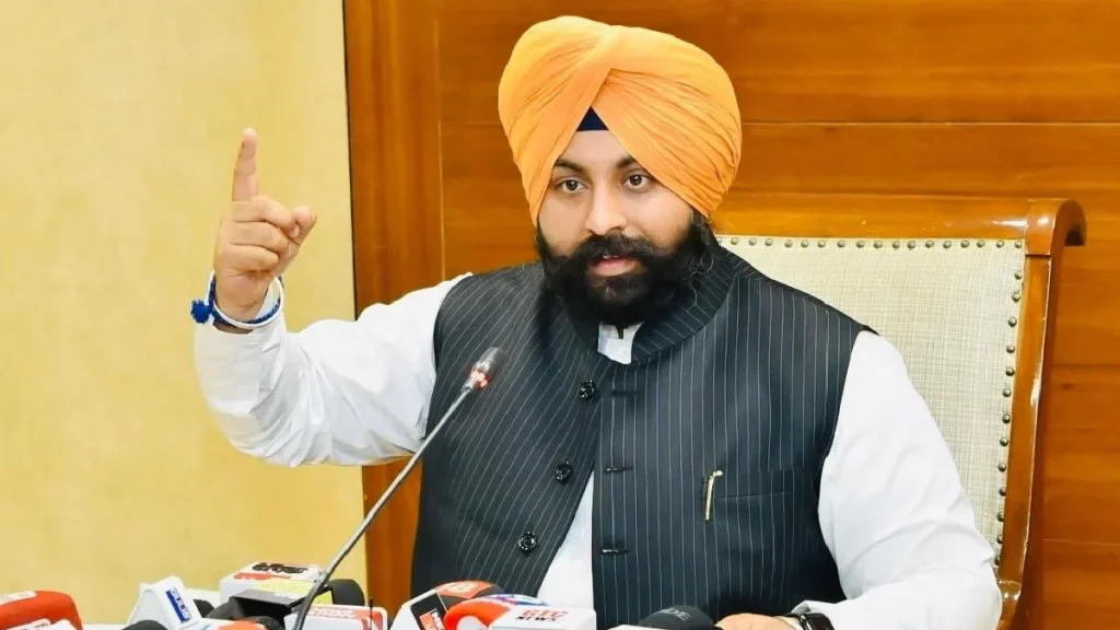 पंजाब के सरकारी स्कूलों में बड़ा बदलाव, हरजोत सिंह बैंस ने गिनाईं शिक्षा क्षेत्र की उपलब्धियां