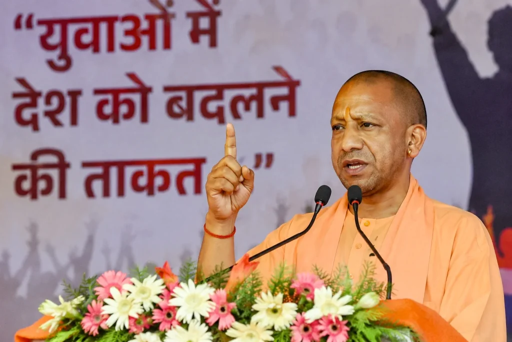 अंतरराष्ट्रीय युवा दिवस पर मुख्यमंत्री योगी आदित्यनाथ का संदेश, युवाओं को बताया विकसित भारत का मजबूत आधार