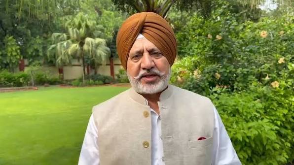 पंजाब में अकाली-BJP गठबंधन की चर्चा तेज, AAP बलतेज पन्नू ने सुखबीर बादल पर साधा निशाना पंजाब में अकाली-BJP गठबंधन की चर्चा तेज, AAP बलतेज पन्नू ने सुखबीर बादल पर साधा निशाना