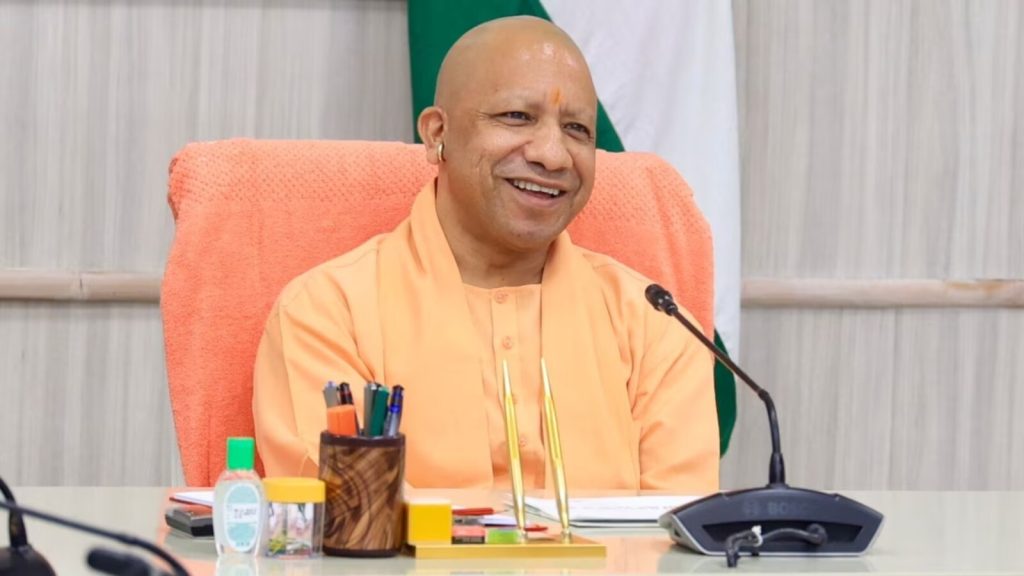 बजट पेश होने से पहले मुख्यमंत्री योगी आदित्यनाथ ने की कैबिनेट बैठक, विकास योजनाओं पर रहेगा फोकस