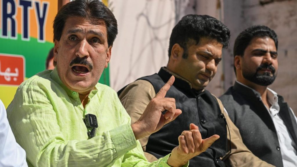 मीरवाइज उमर फारूक की अनुच्छेद 370 पर अपील से गरमाई सियासत, BJP बोली- राज्य का दर्जा लौटेगा, 370 नहीं