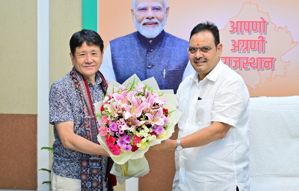 राजस्थान में जापानी निवेश की संभावनाओं पर चर्चा, मुख्यमंत्री भजनलाल शर्मा से मिले कोफू सिटी के मेयर राजस्थान में जापानी निवेश की संभावनाओं पर चर्चा, मुख्यमंत्री भजनलाल शर्मा से मिले कोफू सिटी के मेयर