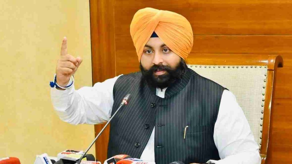 हरजोत सिंह बैंस का BJP पर हमला, पुराने स्कूल वीडियो को लेकर बोले- पंजाब को बदनाम करने की कोशिश