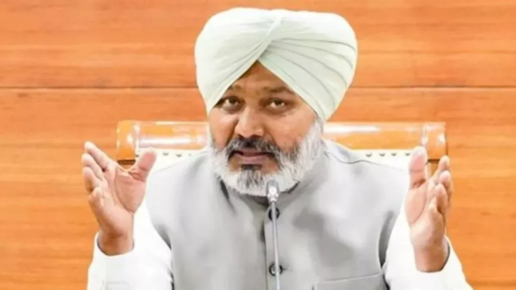 हरपाल सिंह चीमा ने E20 पेट्रोल पर जताई चिंता, विधानसभा में लागू करने के खिलाफ दिया वोट हरपाल सिंह चीमा ने E20 पेट्रोल पर जताई चिंता, विधानसभा में लागू करने के खिलाफ दिया वोट