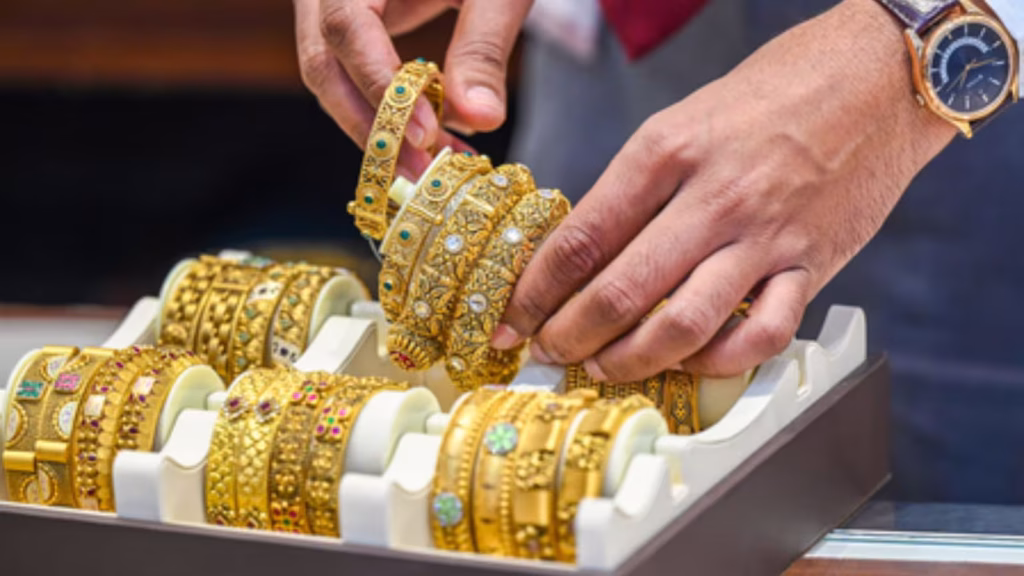 Gold Silver Price Today: फिर फिसला सोना-चांदी, क्या ₹1.40 लाख से नीचे आएगा गोल्ड? जानें ताजा भाव