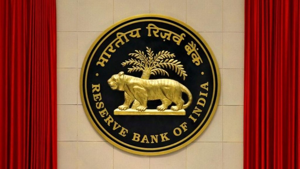 RBI Report: भारत में आया 136.38 अरब डॉलर का विदेशी फंड, NRI डिपॉजिट ने निभाई सबसे बड़ी भूमिका RBI Report: भारत में आया 136.38 अरब डॉलर का विदेशी फंड, NRI डिपॉजिट ने निभाई सबसे बड़ी भूमिका