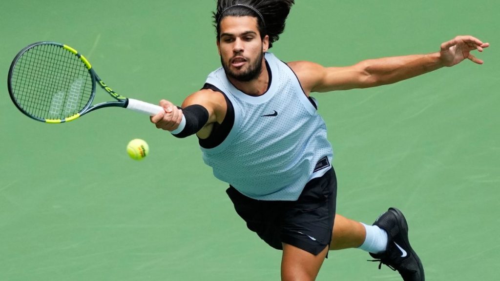 US Open 2026: कार्लोस अल्कारेज और शेल्टन के बीच कांटे की टक्कर, पांचवें सेट में पहुंचा रोमांचक मुकाबला US Open 2026: कार्लोस अल्कारेज और शेल्टन के बीच कांटे की टक्कर, पांचवें सेट में पहुंचा रोमांचक मुकाबला