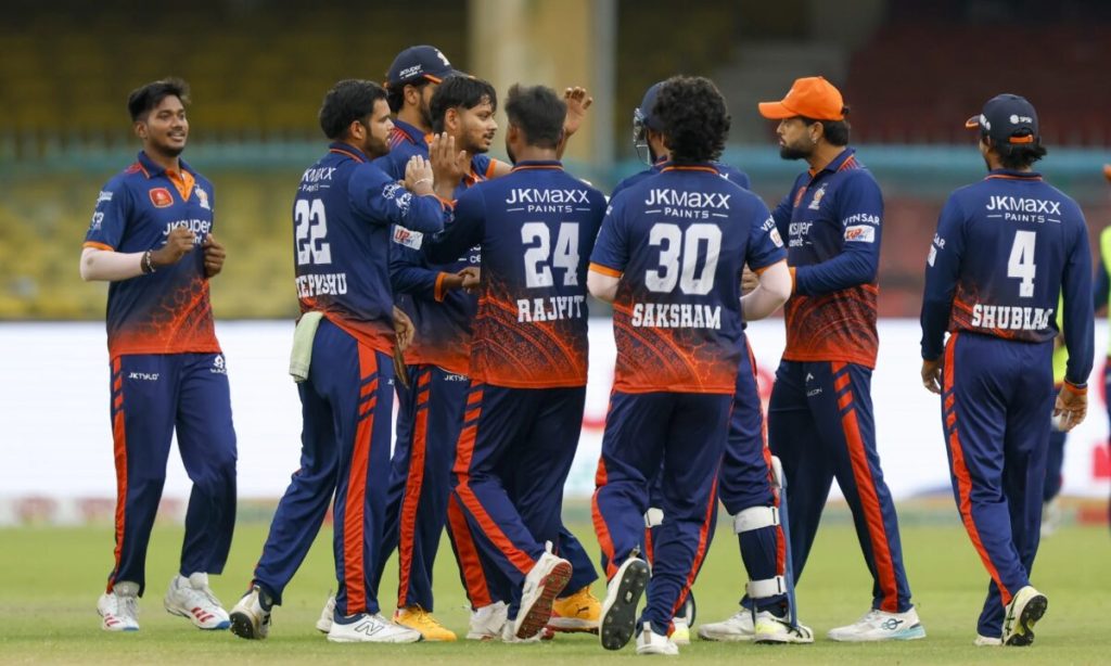 मेरठ मेवारिक्स को 56 रन से हराकर काशी रुद्रास प्लेऑफ में पहुंची, करन शर्मा और उपेंद्र यादव ने जड़ा अर्धशतक मेरठ मेवारिक्स को 56 रन से हराकर काशी रुद्रास प्लेऑफ में पहुंची, करन शर्मा और उपेंद्र यादव ने जड़ा अर्धशतक