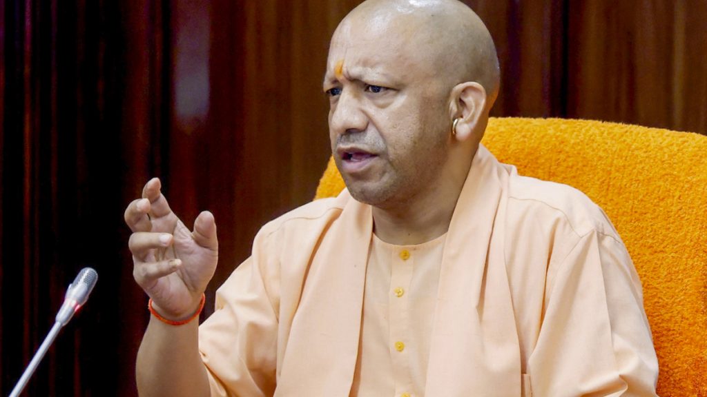यूपी में सरकारी नौकरी पर मुख्यमंत्री योगी का बड़ा दावा, साढ़े नौ साल में 9.5 लाख युवाओं को रोजगार यूपी में सरकारी नौकरी पर मुख्यमंत्री योगी का बड़ा दावा, साढ़े नौ साल में 9.5 लाख युवाओं को रोजगार