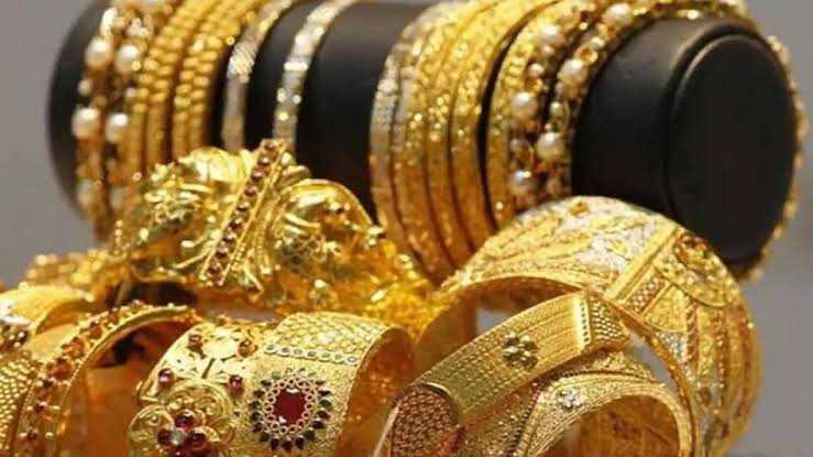 Gold Silver Price Today: सोने-चांदी के भाव में फिर बढ़ोतरी, जानें 18K, 22K और 24K गोल्ड के ताजा रेट Gold Silver Price Today: सोने-चांदी के भाव में फिर बढ़ोतरी, जानें 18K, 22K और 24K गोल्ड के ताजा रेट
