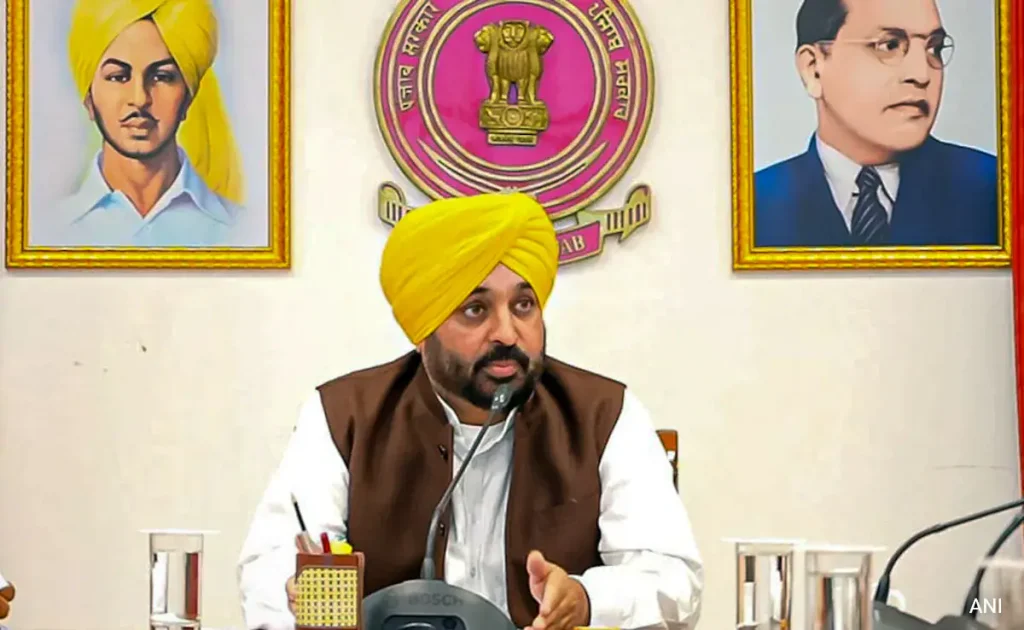 पंजाब सरकार लेगी 800 करोड़ रुपये का कर्ज, 7.65% ब्याज पर जारी होंगे सरकारी बॉन्ड पंजाब सरकार लेगी 800 करोड़ रुपये का कर्ज, 7.65% ब्याज पर जारी होंगे सरकारी बॉन्ड