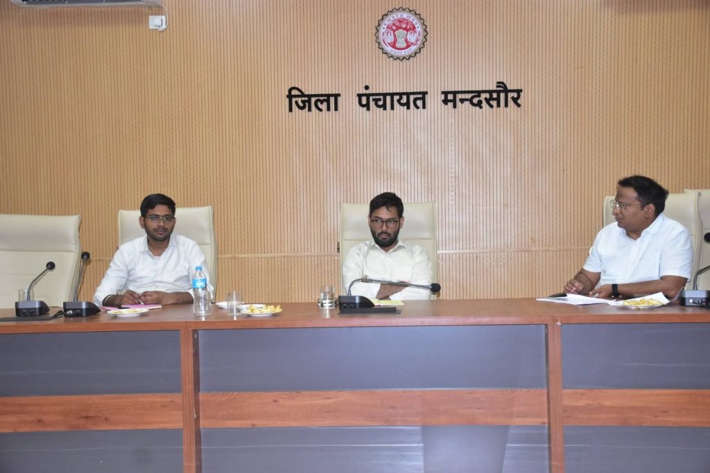 मंदसौर में औषधीय फसलों की खेती को मिलेगा बढ़ावा, 12 हेक्टेयर से अधिक क्षेत्र में तैयार हुआ क्लस्टरc