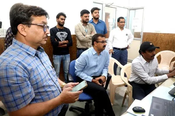 मुख्य निर्वाचन पदाधिकारी: आपने कितने पोलिंग बूथ देखे, अभी कहाँ पर हैं आपने कितने पोलिंग बूथ देखे, अभी कहाँ पर हैं