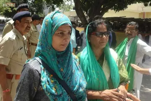 Saheb, Bibi and Gangster