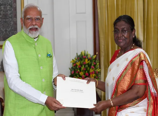 PM Modi Meet Draupadi Murmu: