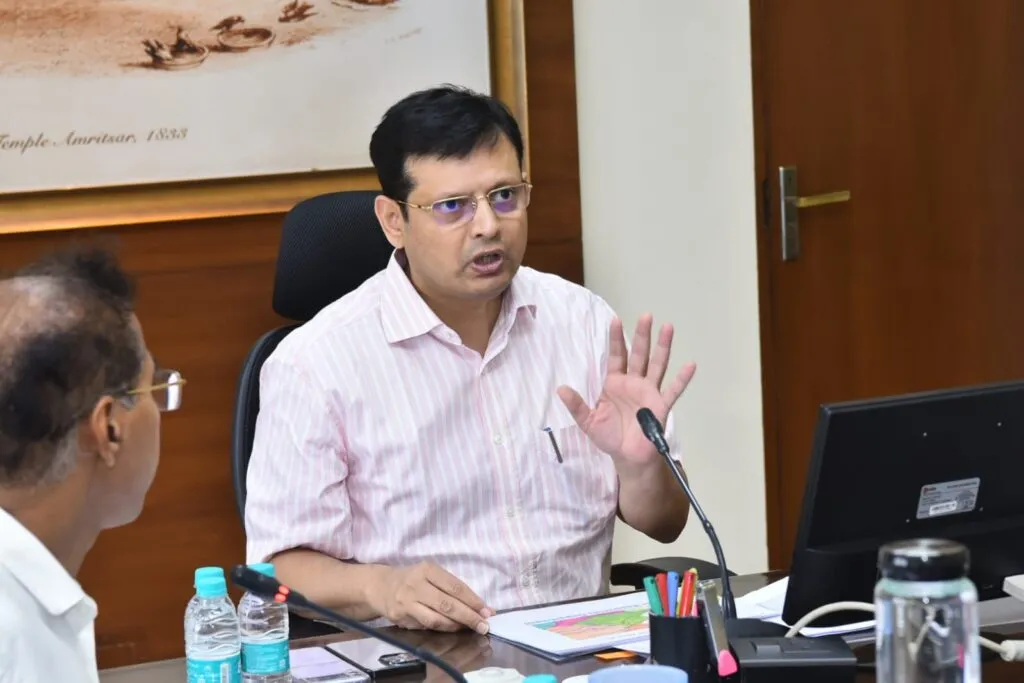 Anurag Verma: 252 करोड़ रुपए की लागत से किए जा रहे हैं बाढ़ रोकथाम के कार्य Anurag Verma News