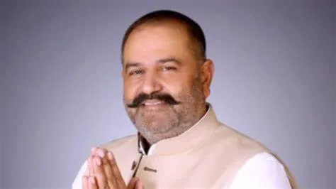 Jalandhar (जालंधर) में पूर्व सांसद रिंकू ने सांसद चरणजीत सिंह चन्नी को एक कानूनिक नोटिस भेजा; जानें क्या है मामला Jalandhar News Former MP