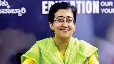 designate CM Atishi ने 21 सितंबर को दिल्ली के मुख्यमंत्री पद की शपथ, कैबिनेट में दिखेंगे नए चेहरे Delhi Chief Minister Arvind Kejriwal, Aam Aadmi Party (AAP) chief minister Arvind Kejriwal takes oath as Delhi Chief Minister, मुख्यमंत्री पद की शपथ, सीएम आतिशी, मुख्यमंत्री, दिल्ली मंत्रिमंडल, आतिशी, अरविंद केजरीवाल, आम आदमी पार्टी